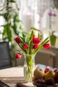 tulips, red flowers, flower vase, bouquet, home decor, tulips, flower vase, bouquet, bouquet, bouquet, home decor, home decor, home decor, home decor, home decor